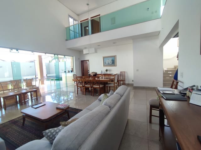 Foto do Sobrado - Sobrado à venda 5 Quartos, 4 Suites, 5 Vagas, 525M², Morada da Colina, Uberlândia - MG | Moradas Select Boutique de Imóveis