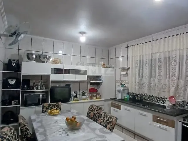 Sobrado com 199m² 4 quartos e 3 banheiros, à venda, no bairro Centro em Botucatu
