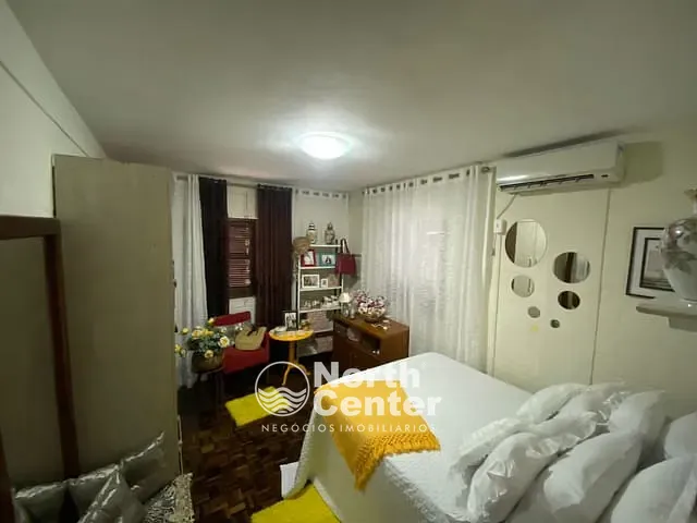 Sobrado com 390m² 4 quartos e 3 banheiros, à venda, no bairro Costeira em Balneário Barra do Sul