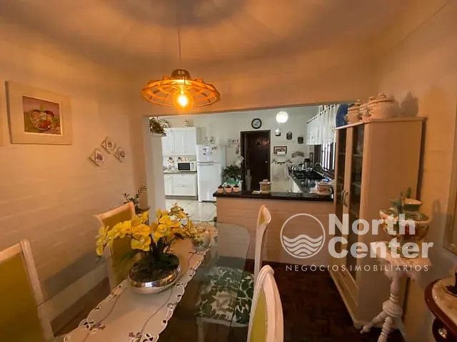 Sobrado com 390m² 4 quartos e 3 banheiros, à venda, no bairro Costeira em Balneário Barra do Sul