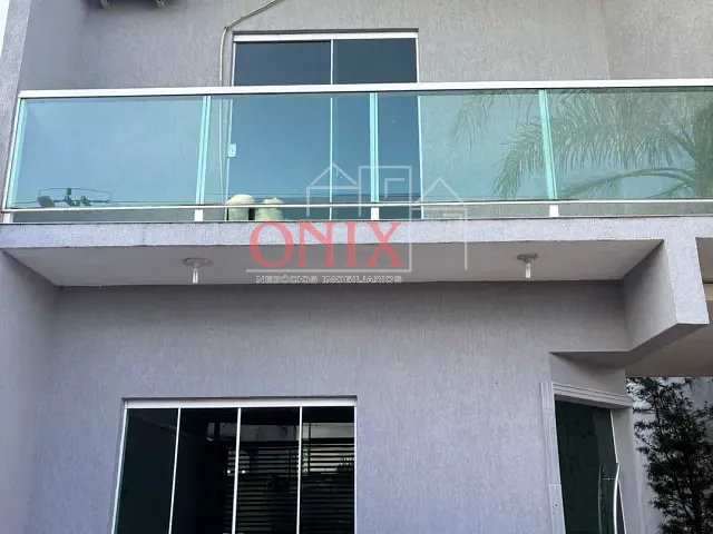 Sobrado 3 quartos e 4 banheiros, para alugar, no bairro Jundiapeba em Mogi das Cruzes