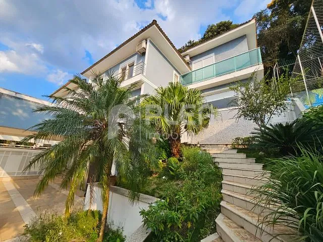 Sobrado com 300m² 4 quartos e 3 banheiros, à venda, no bairro Vila Santos em São Paulo