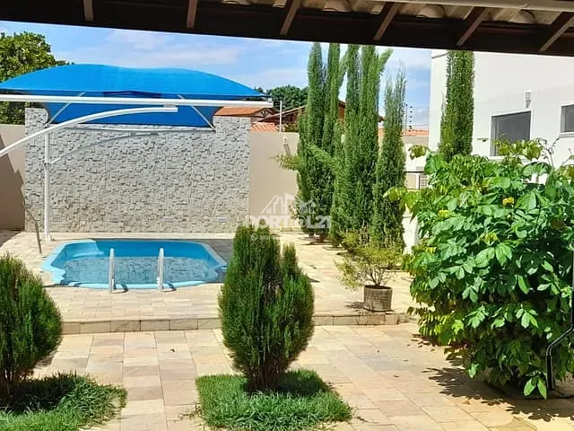Casa com 824m² 4 quartos e 4 banheiros, à venda, no bairro Pedra do Bode em Petrolina