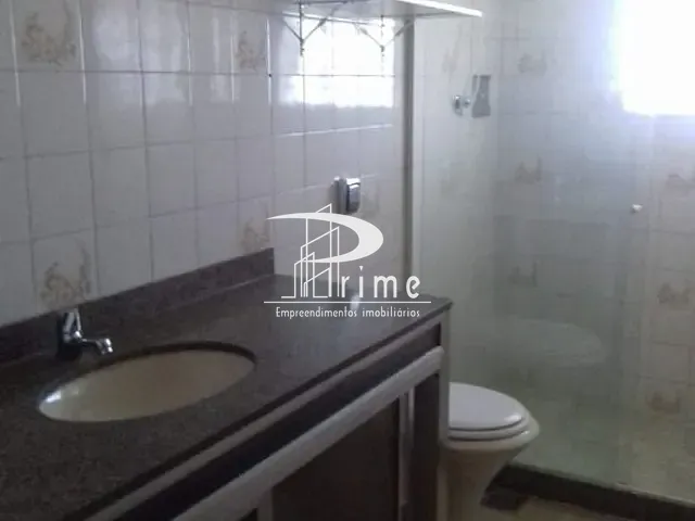 Sobrado com 70m² 2 quartos e 2 banheiros, à venda, no bairro Rocha em São Gonçalo
