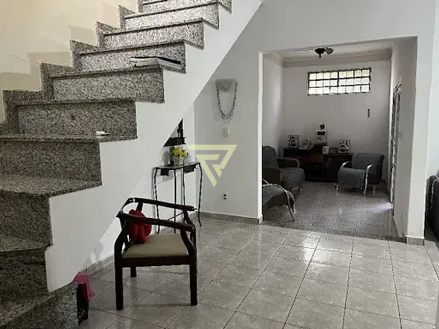 Sobrado com 168m² 4 quartos e 4 banheiros, à venda, no bairro Ipiranga em Ribeirão Preto