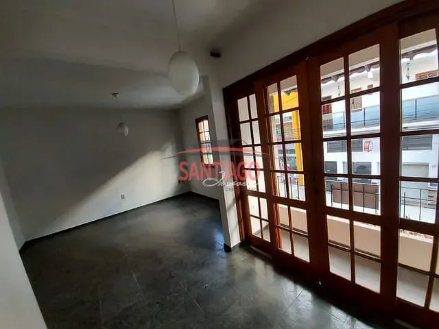 Sobrado 3 quartos e 1 banheiro, à venda, no bairro Centro em Santo Antônio de Pádua