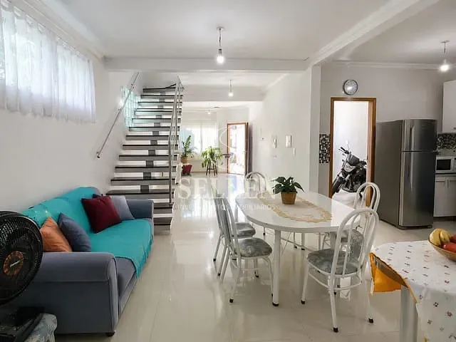 Sobrado 3 quartos e 3 banheiros, à venda, no bairro Centro em Balneário Camboriú