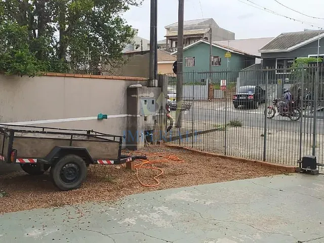 Sobrado com 254m² 6 quartos e 2 banheiros, à venda, no bairro Oficinas em Ponta Grossa