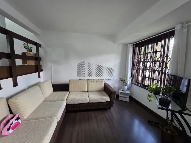 Sobrado 4 quartos e 3 banheiros, à venda, no bairro Jardim das Américas em Curitiba