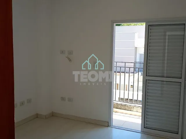 Sobrado com 200m² 3 quartos e 2 banheiros, à venda, no bairro Vila Areao em Taubaté