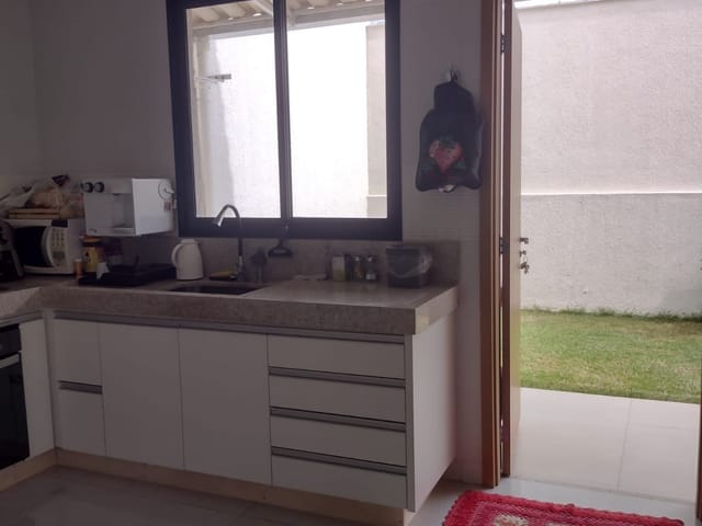 Sobrado com 143m² 3 quartos e 3 banheiros, à venda, no bairro Jardim Atlântico em Goiânia