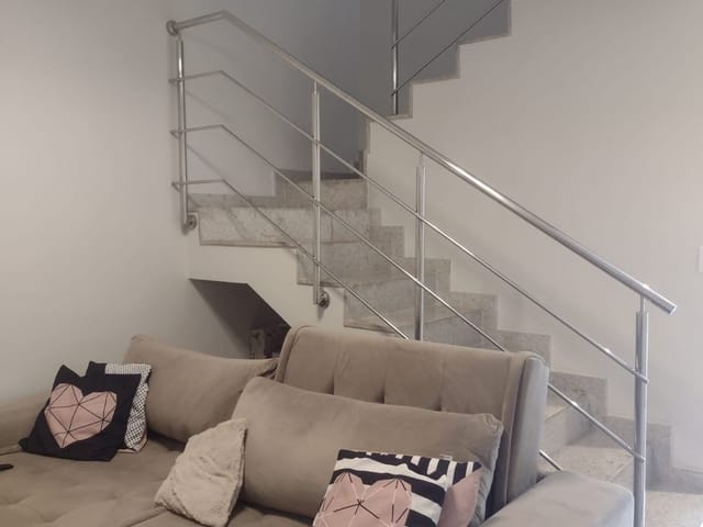 Sobrado com 143m² 3 quartos e 3 banheiros, à venda, no bairro Jardim Atlântico em Goiânia