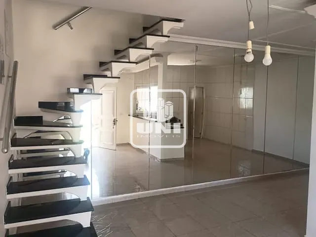 Sobrado com 175m² 2 quartos e 1 banheiro, para alugar, no bairro Residencial Parque dos Sinos em Jacareí