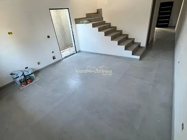 Sobrado com 150m² 3 quartos e 4 banheiros, à venda, no bairro Jardim Maristela em Atibaia