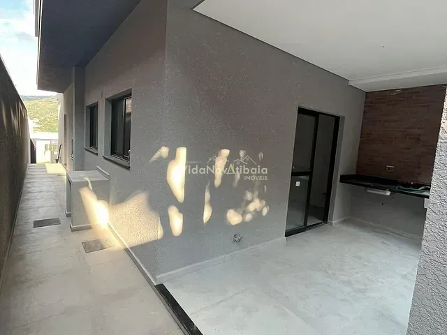 Sobrado com 150m² 3 quartos e 4 banheiros, à venda, no bairro Jardim Maristela em Atibaia
