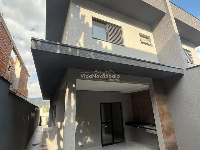 Sobrado com 150m² 3 quartos e 4 banheiros, à venda, no bairro Jardim Maristela em Atibaia