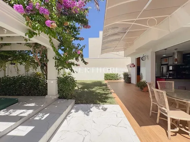 Sobrado com 252m² 3 quartos e 3 banheiros, à venda, no bairro Jardim Ecoville I em Cambé