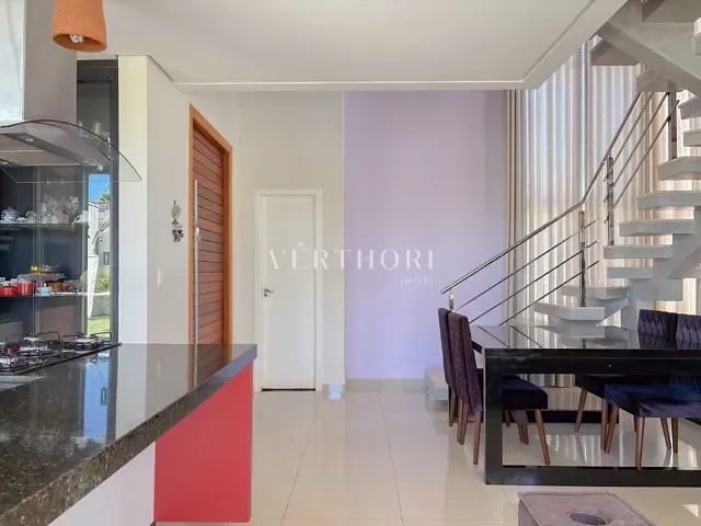 Sobrado com 252m² 3 quartos e 3 banheiros, à venda, no bairro Jardim Ecoville I em Cambé