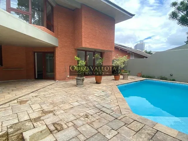 Sobrado com 574m² 4 quartos e 5 banheiros, à venda, no bairro Alphaville Residencial Dois em Barueri