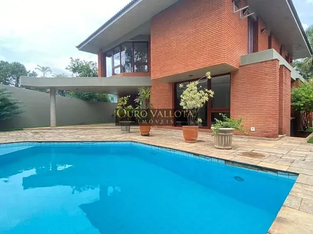 Sobrado com 574m² 4 quartos e 5 banheiros, à venda, no bairro Alphaville Residencial Dois em Barueri