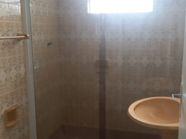 Sobrado 3 quartos e 3 banheiros, para alugar, no bairro Vila Gilda em Santo André