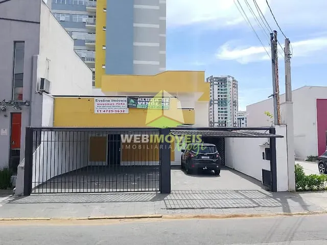 Sobrado com 300m², à venda ou para alugar, no bairro Parque Monte Líbano em Mogi das Cruzes