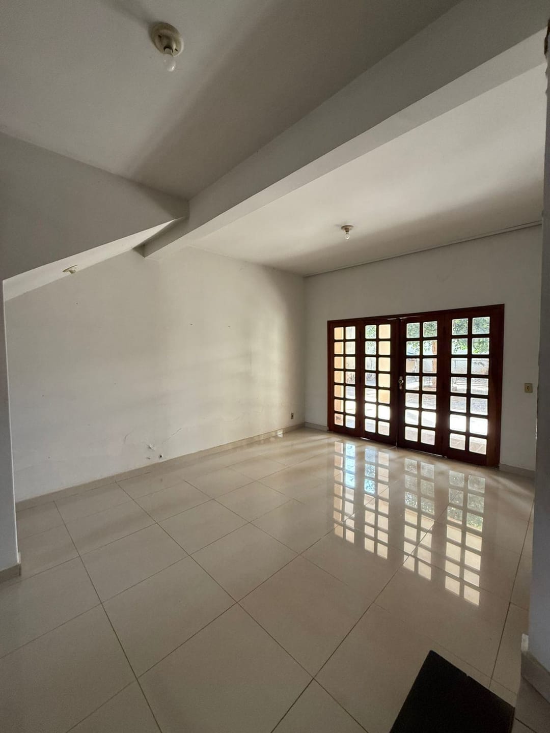 Sobrado, 5 quartos, 320 m² - Foto 2