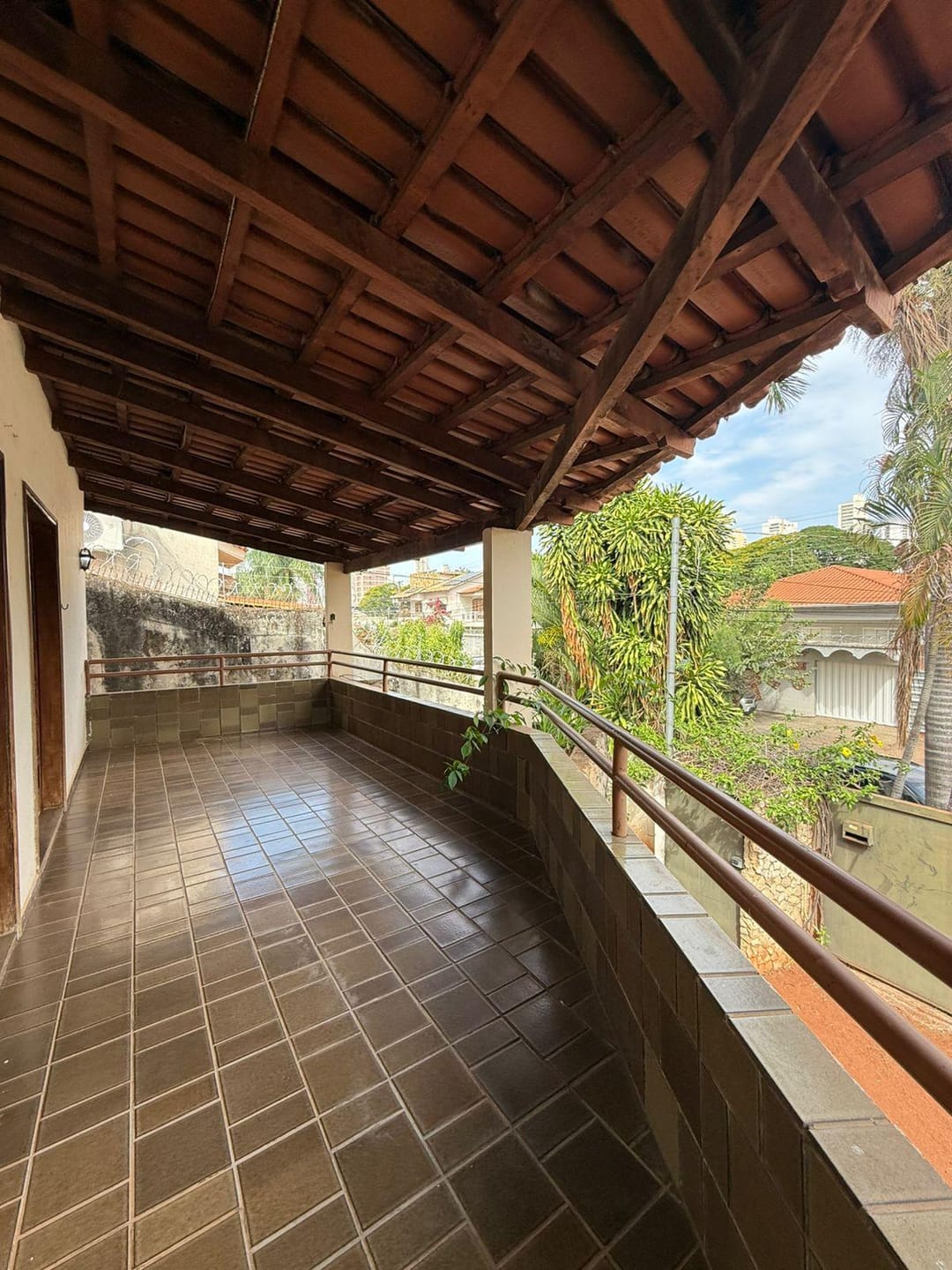 Sobrado, 5 quartos, 320 m² - Foto 1