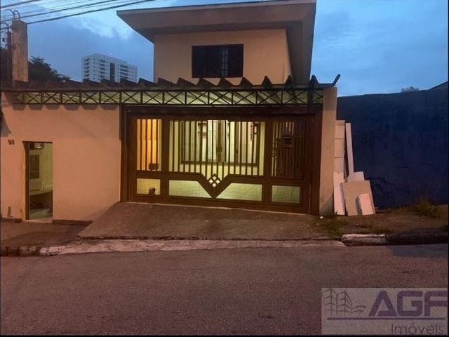 Sobrado à venda, no bairro Centro em Diadema