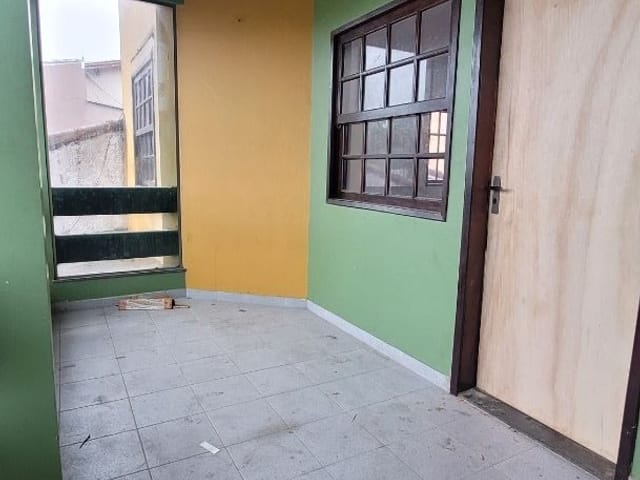 Sobrado com 249m² 4 quartos e 3 banheiros, à venda, no bairro Centro em Macaé