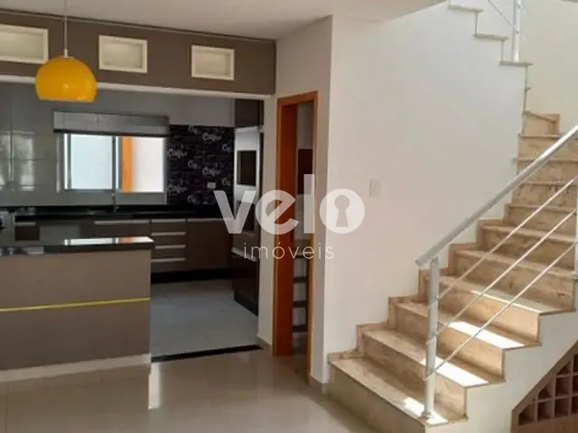 Sobrado 3 quartos e 3 banheiros, à venda, no bairro Vila Areao em Taubaté