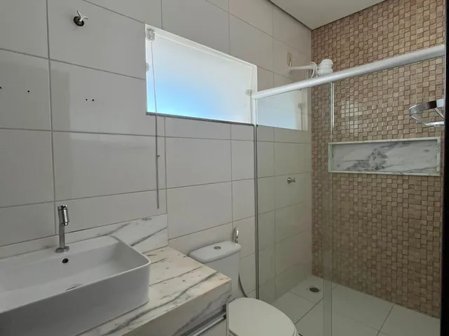 Sobrado 3 quartos e 4 banheiros, para alugar, no bairro Plano Diretor Norte em Palmas