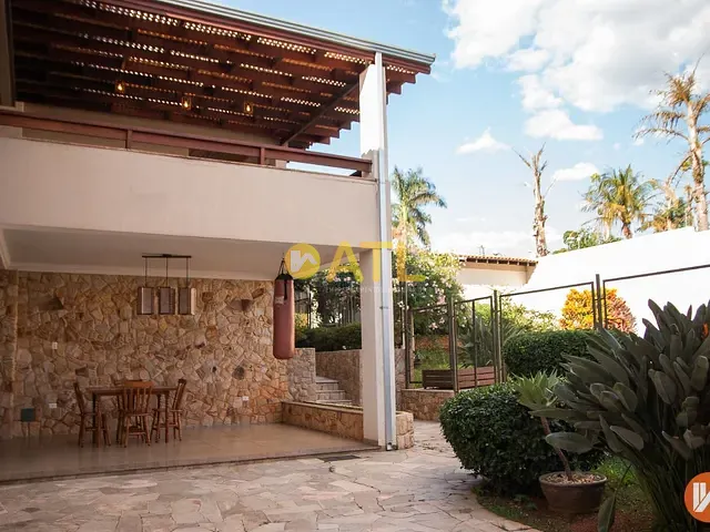 Sobrado com 1080m² 4 quartos e 6 banheiros, à venda, no bairro Jardim Paulista em Ourinhos