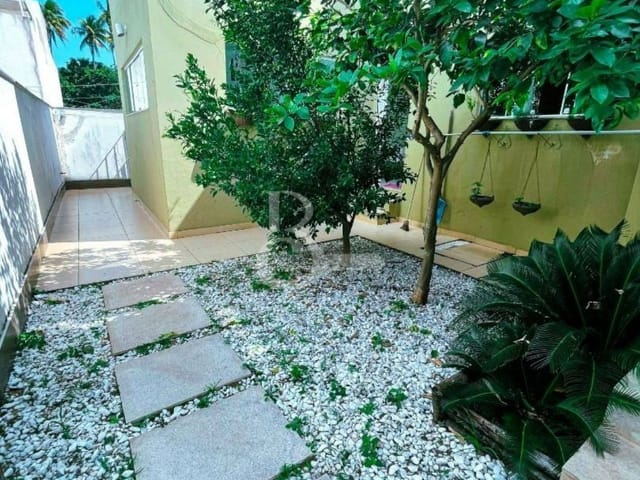 Sobrado com 650m² 4 quartos e 4 banheiros, à venda, no bairro Parque Pecuária em Campos dos Goytacazes