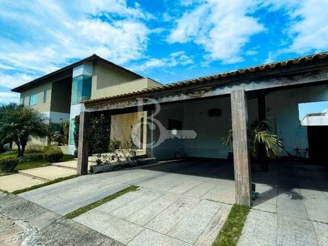 Sobrado com 650m² 4 quartos e 4 banheiros, à venda, no bairro Parque Pecuária em Campos dos Goytacazes