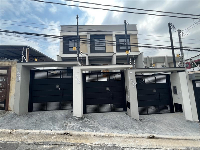Sobrado com 134m² 3 quartos e 4 banheiros, à venda, no bairro Vila Araguaia em São Paulo