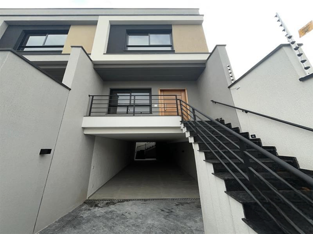 Sobrado com 134m² 3 quartos e 4 banheiros, à venda, no bairro Vila Araguaia em São Paulo