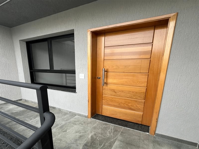Sobrado com 134m² 3 quartos e 4 banheiros, à venda, no bairro Vila Araguaia em São Paulo