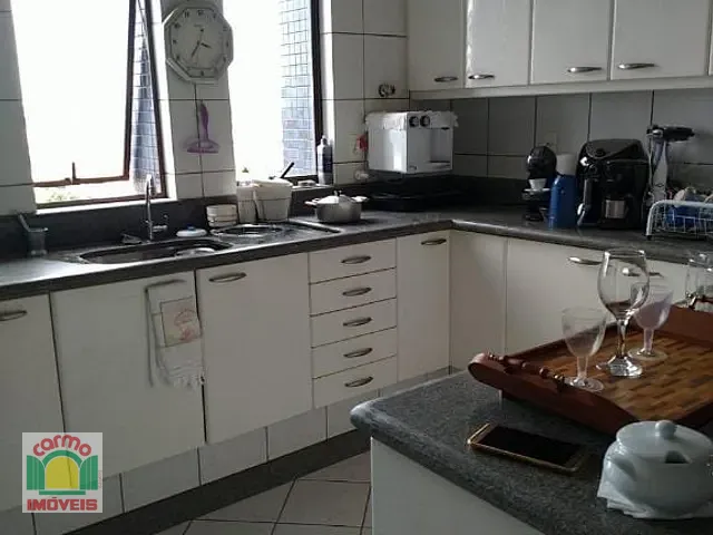 Sobrado com 457m² 6 quartos e 7 banheiros, à venda, no bairro Andracel Center em Anápolis