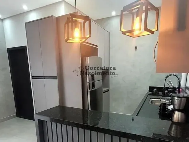 Sobrado com 240m² 2 quartos e 3 banheiros, à venda, no bairro Loteamento Villa Branca em Jacareí