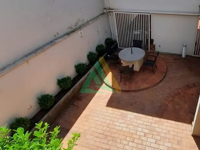 Sobrado com 305m² 3 quartos e 3 banheiros, à venda, no bairro Jardim Itapema em Mogi Mirim