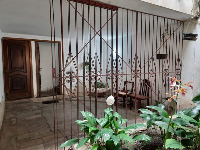 Sobrado com 205m² 3 quartos e 3 banheiros, à venda, no bairro Centro em Pindamonhangaba