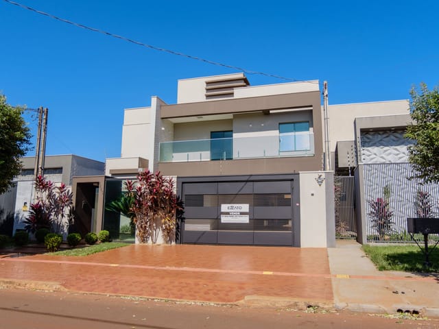 Sobrado com 360m² 3 quartos e 4 banheiros, à venda, no bairro Parque Alvorada em Dourados