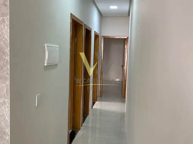 Sobrado com 150m² 3 quartos e 3 banheiros, à venda, no bairro Parque Brasilia 2ª Etapa em Anápolis