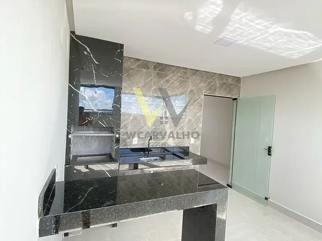 Sobrado com 150m² 3 quartos e 3 banheiros, à venda, no bairro Parque Brasilia 2ª Etapa em Anápolis