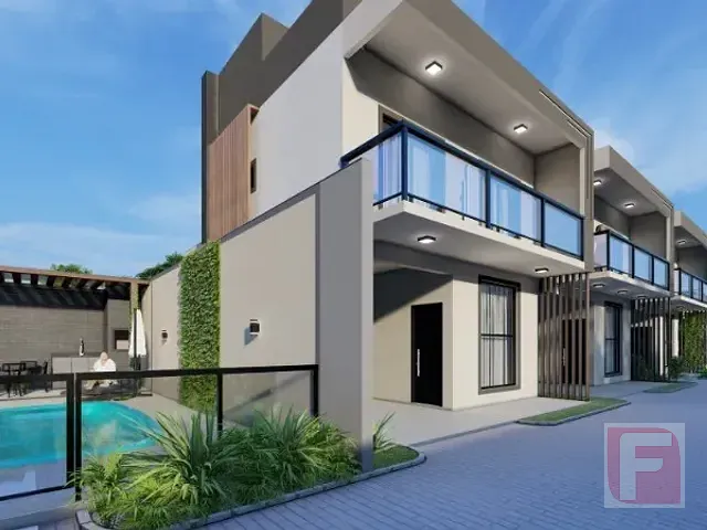Sobrado 3 quartos e 2 banheiros, à venda, no bairro Centro em Itapoá