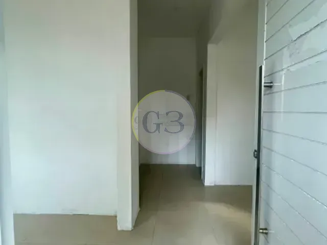 Sobrado 2 quartos e 1 banheiro, à venda ou para alugar, no bairro Centro em Rio Grande