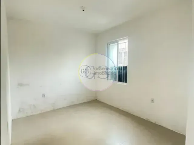 Sobrado 2 quartos e 1 banheiro, à venda ou para alugar, no bairro Centro em Rio Grande