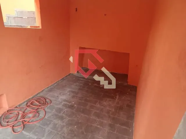 Sobrado 2 quartos e 2 banheiros, à venda, no bairro Vila Augusto em Mauá