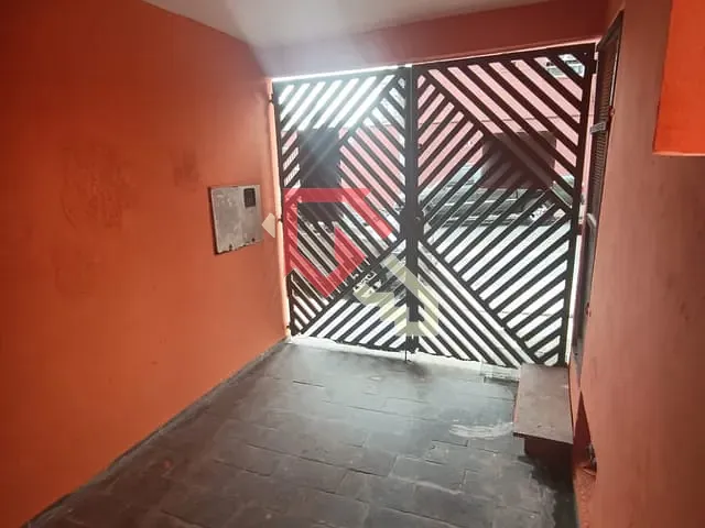 Sobrado 2 quartos e 2 banheiros, à venda, no bairro Vila Augusto em Mauá